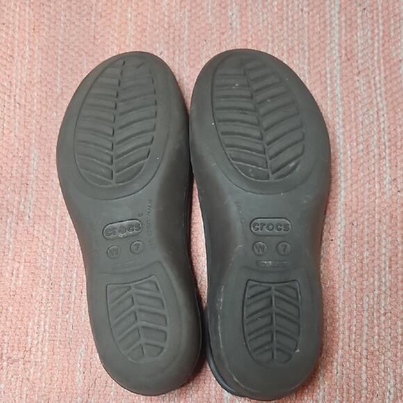 CROCS Brown Slip-On Flats with Breathable Holes and Comfortable Fit - Picture 5 of 5
